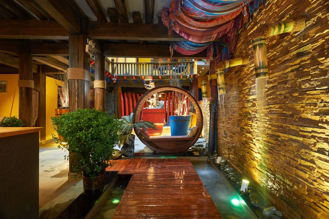 Jiumi Snow Mountain courtyard homestay