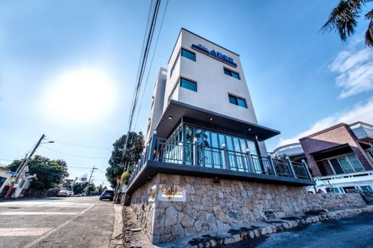 Seogwipo Jeju Sky Hill Pension