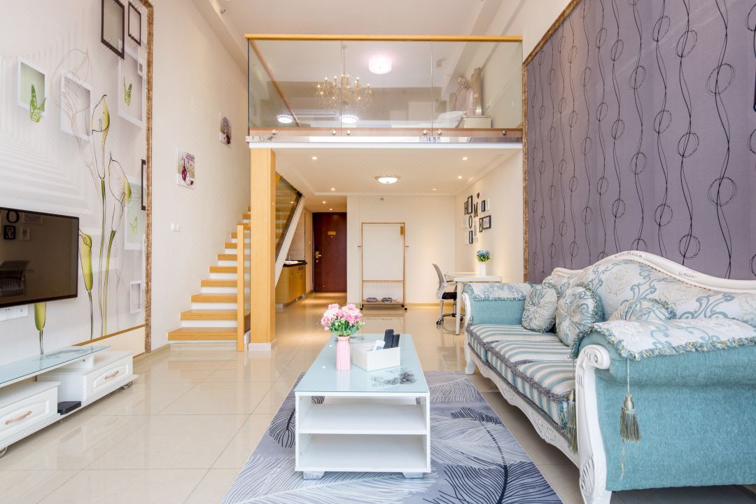 Victoria Apartment