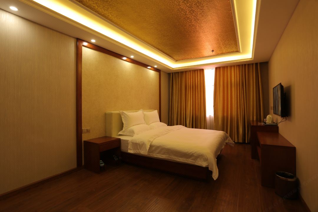 Nanyang Petroleum Hotel (Nanshi Hospital)