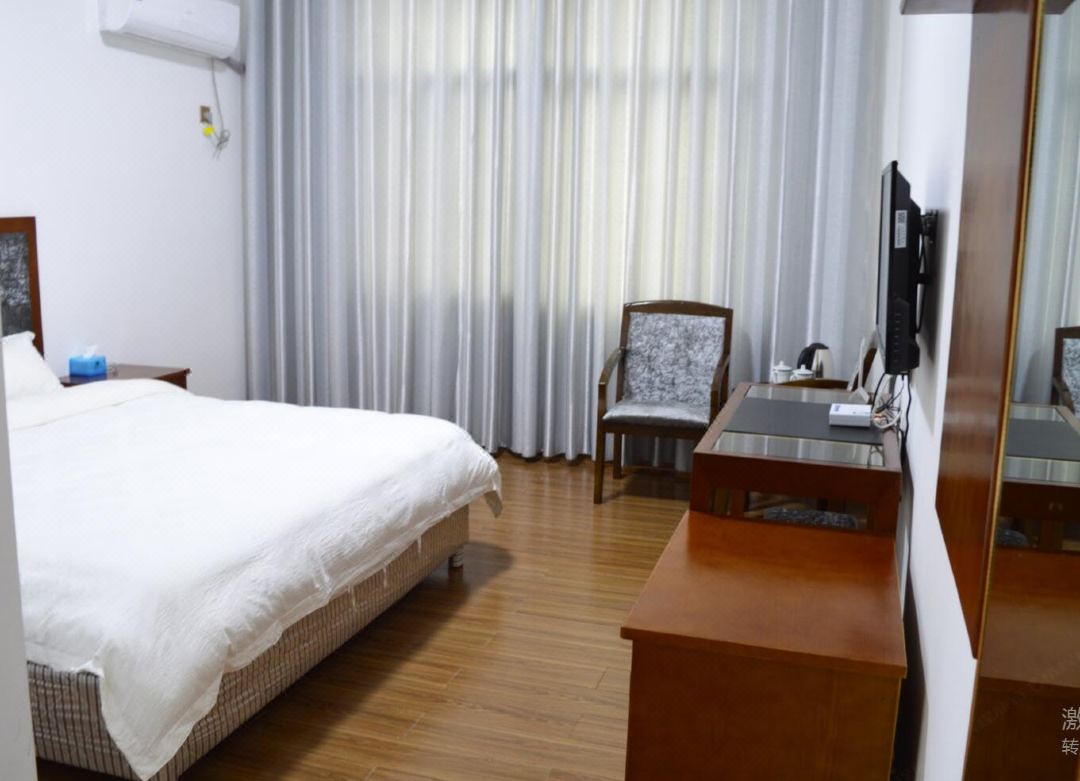 Longsheng Holiday Inn Lushan