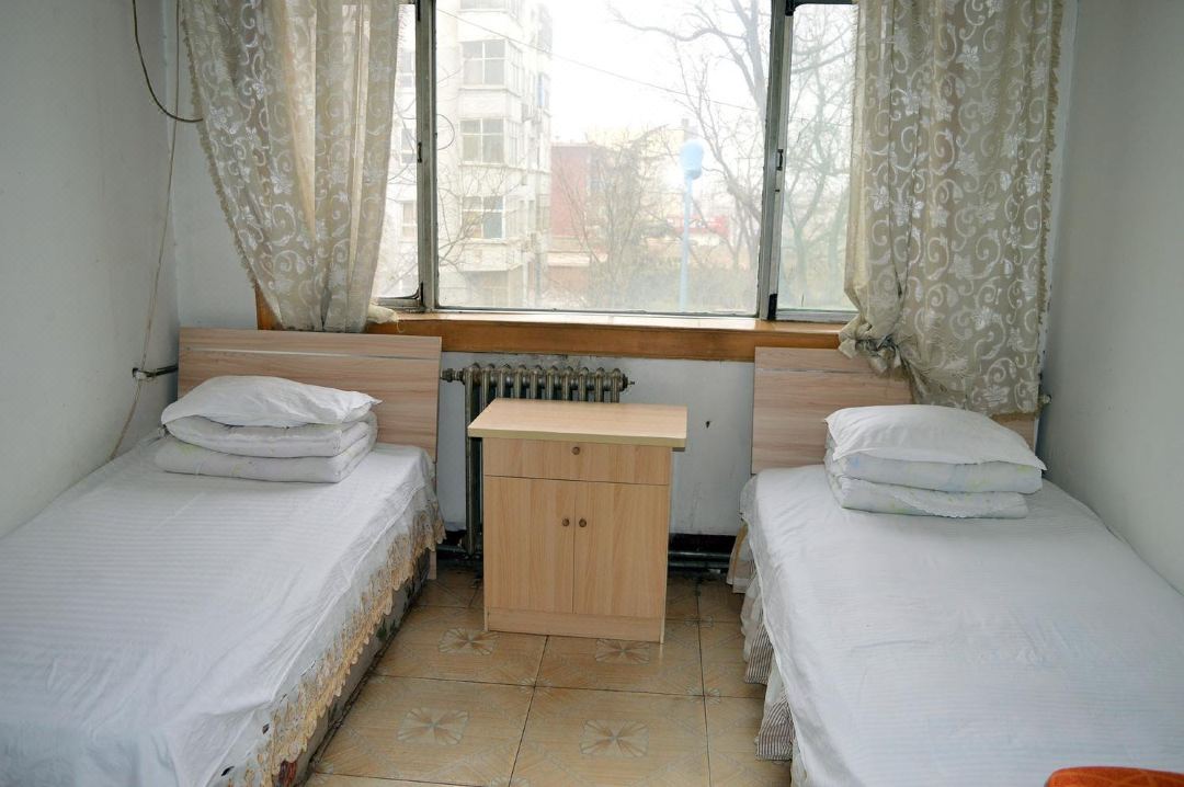 Luquan Grain and Oil Guesthouse