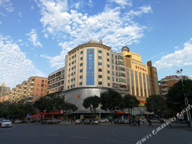 鄞州酒店(清远新城粤运汽车站店)