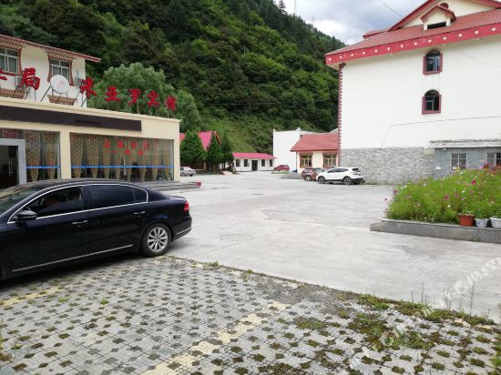 理县米亚罗殡棺