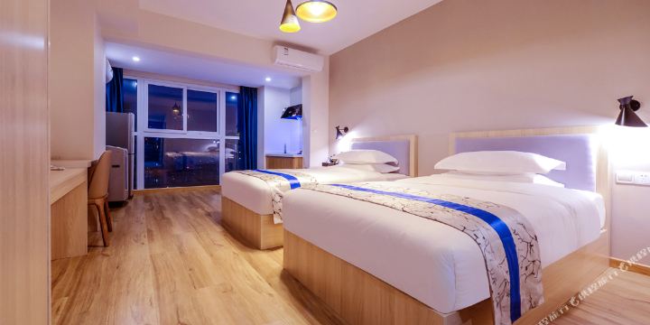 重庆斯维登服务公寓(杨家坪万象城)