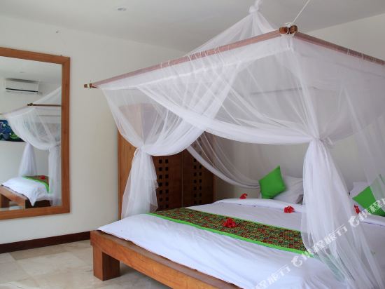 Get Villa Senang Senggigi Pics