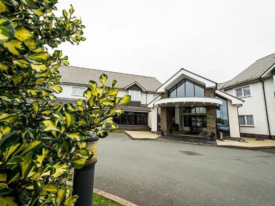 Aberystwyth Park Lodge - Tap to explore photos