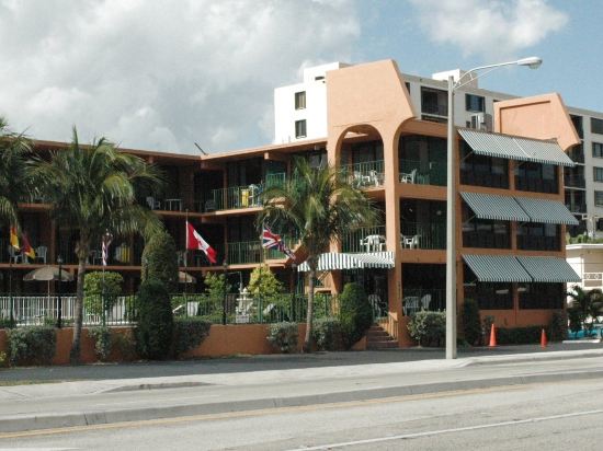 Cambria Hotel Fort Lauderdale Beach - Tap to explore photos