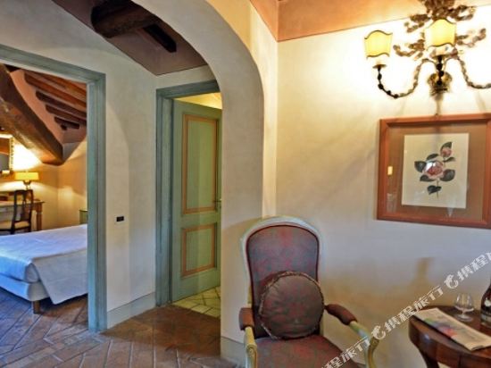 Hotel Calamidoro - Tap to explore photos