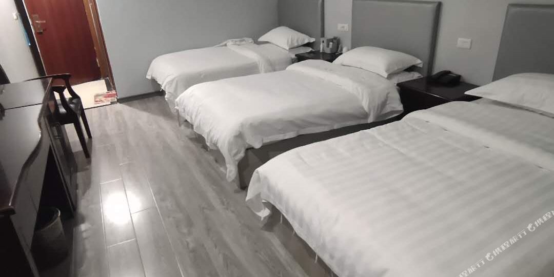 鸿翔宾馆(新中街店)