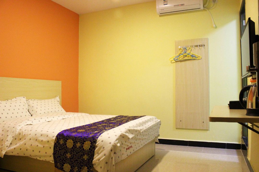 BaohangFashionHotel