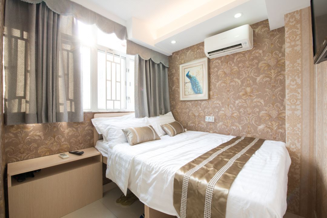 Maple Inn(Tsim Sha Tsui Store C2 EXIT)