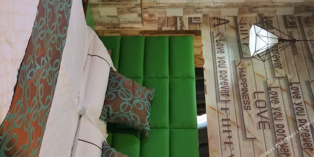郑州麦芒微影侣主题酒店