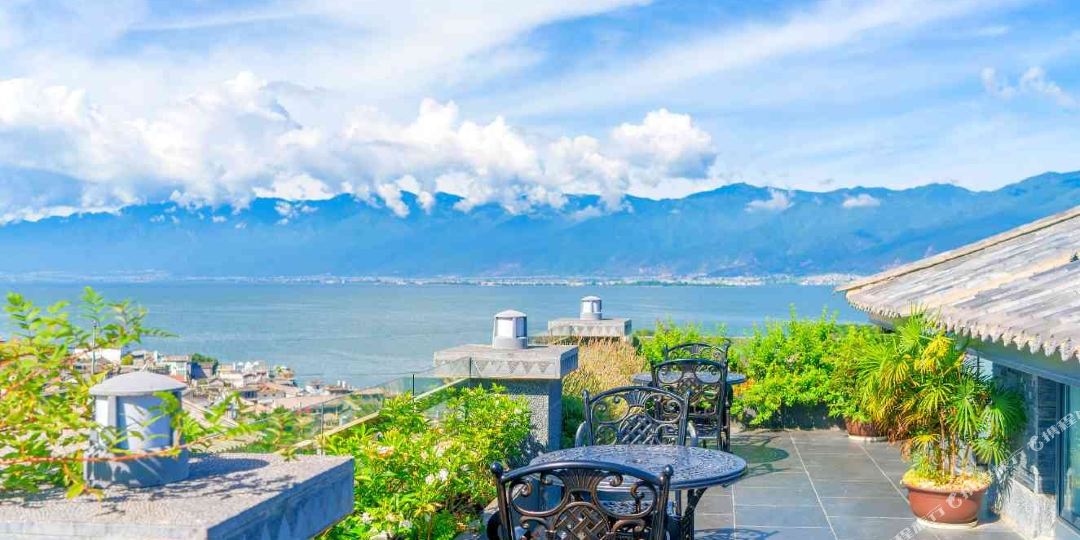 瞰海山局客栈(双廊店)