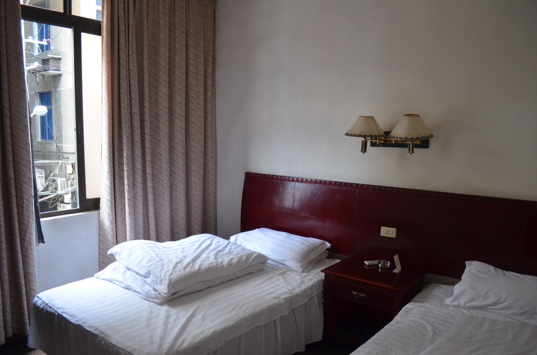 Yueqing Huangxing Hotel