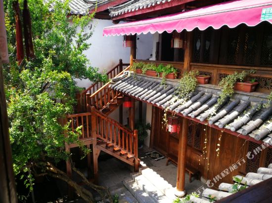 無暄·初梦阁(丽江古城忠义市场店)