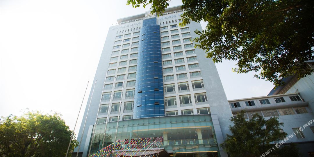 弥勒金方鼎大酒店