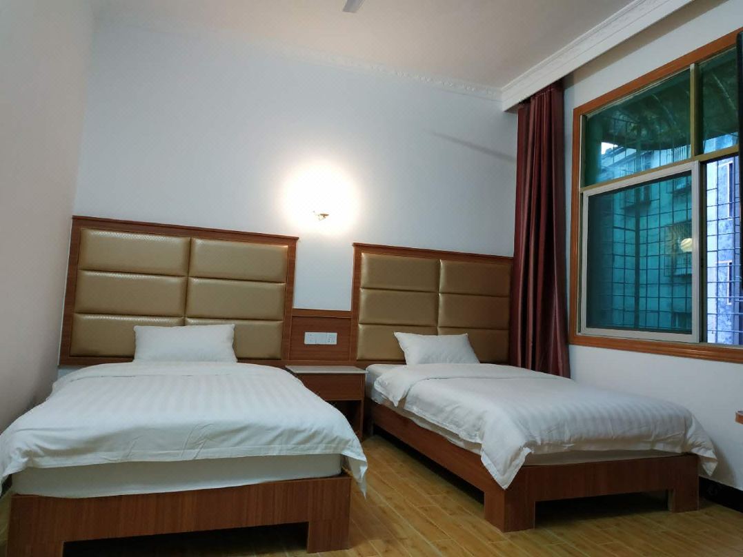 Yongshun Tianyun Hotel