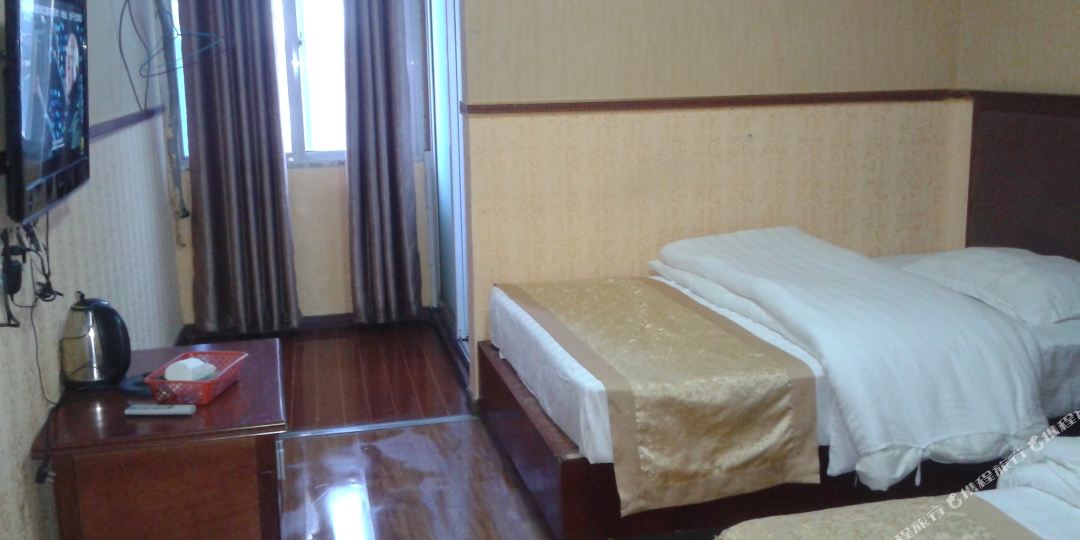 干越晌午宾馆(余干县中西医结合医院东南)