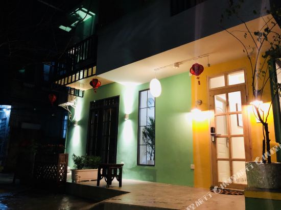 桂林嬉戏湖畔旺景客栈(桂林两江四湖江景店)