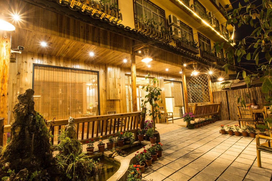Yangshuo Yapei Inn (Yulonghe Jima Wharf Branch)