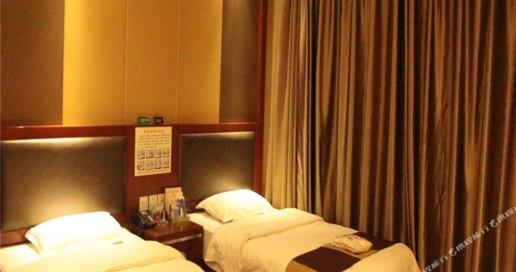 绥1梦天湖商务会馆(麻城大道店)