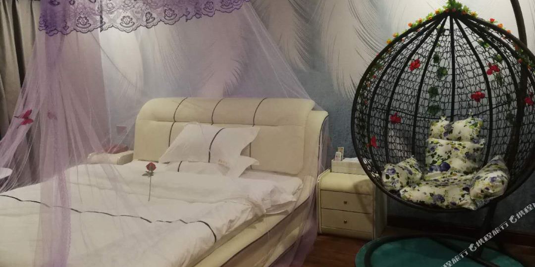 华婷酒店(泉州浦西万达时代广场店)