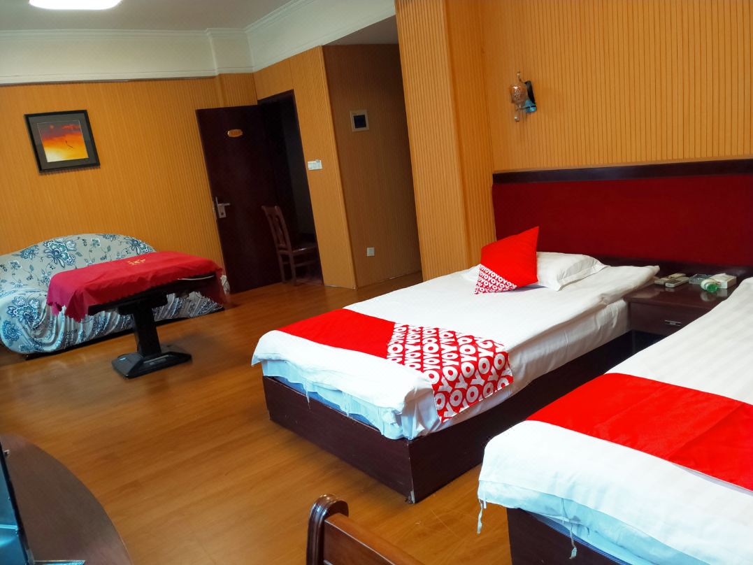 Rongyan Business Hotel