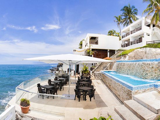Hotel Los Farallones - Tap to explore photos