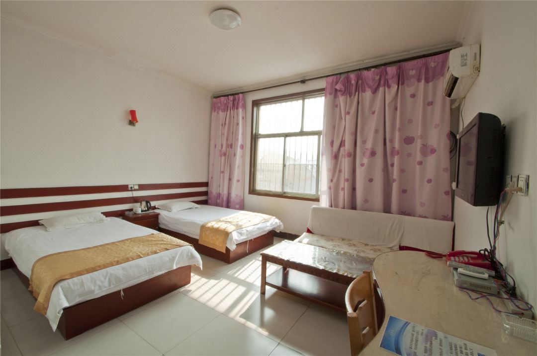 Junan Longdu Hotel