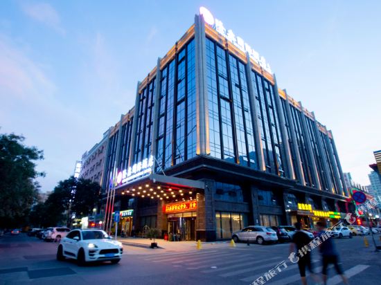 伊区隆鑫国际酒店(A座店)