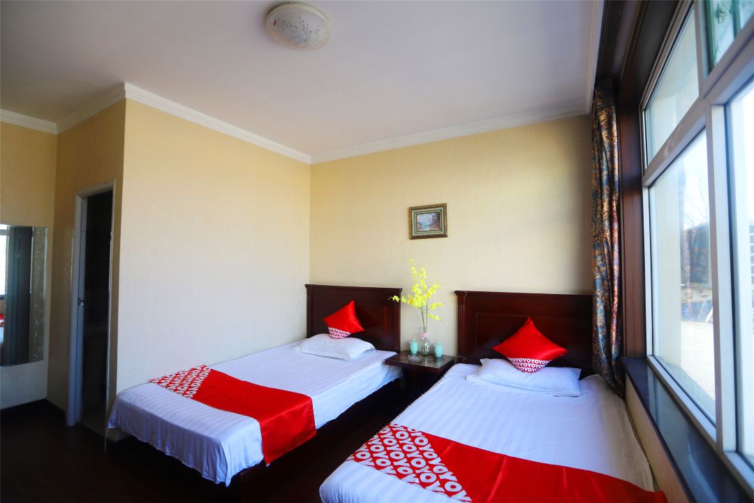 Yuanping Jixiang Hotel