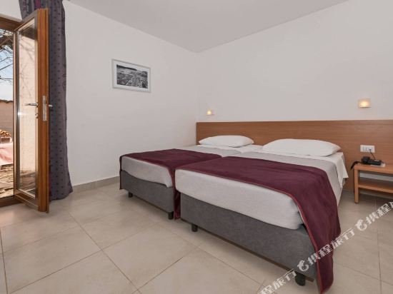 Maistra Select Villas Rubin Resort - Tap to explore photos