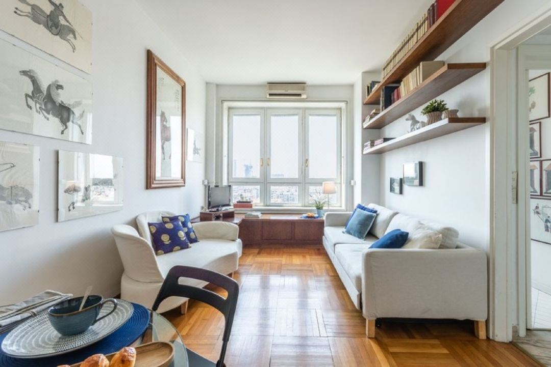 Skyline View Biancamano 1 Bdr with Balcony by Rentopolis