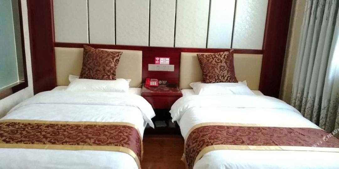 阿克苏心仪酒店(原华茂宾馆)