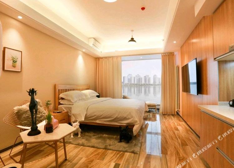 时光机酒店(龙子湖高校区木华广场店)