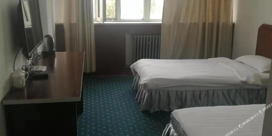 阿图什丽都旅馆