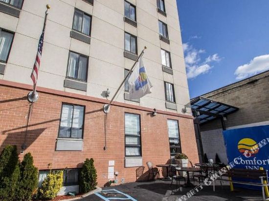 Comfort Inn Brooklyn New York 7 5 6 1 Hotel Price Address
