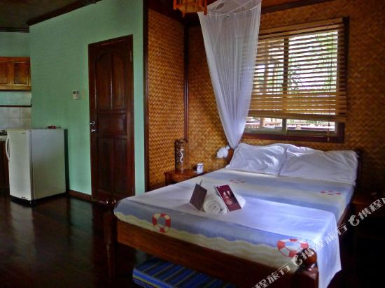 La Salangane Caalan Beach Villa - Tap to explore photos
