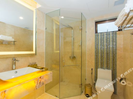 Mandila Beach Hotel Danang - Tap to explore photos