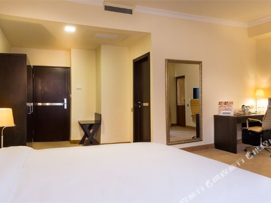Paris Hotel Yerevan - Tap to explore photos