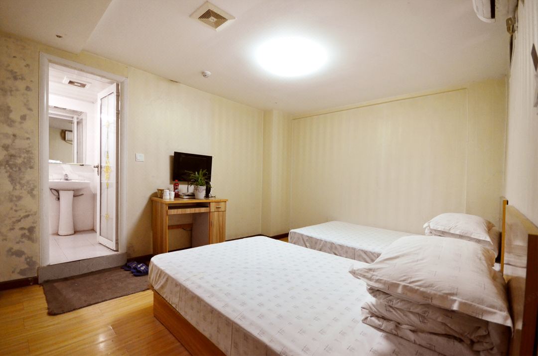 Yihua Hotel