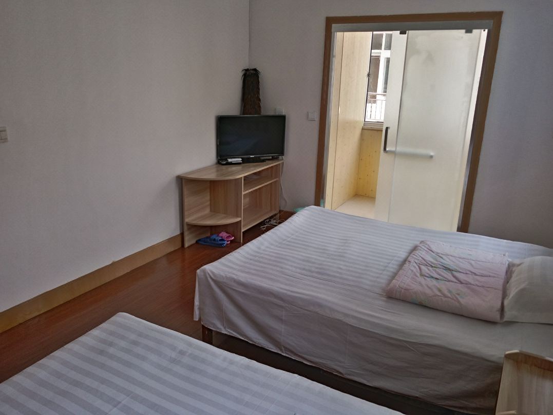 Hedong Inn