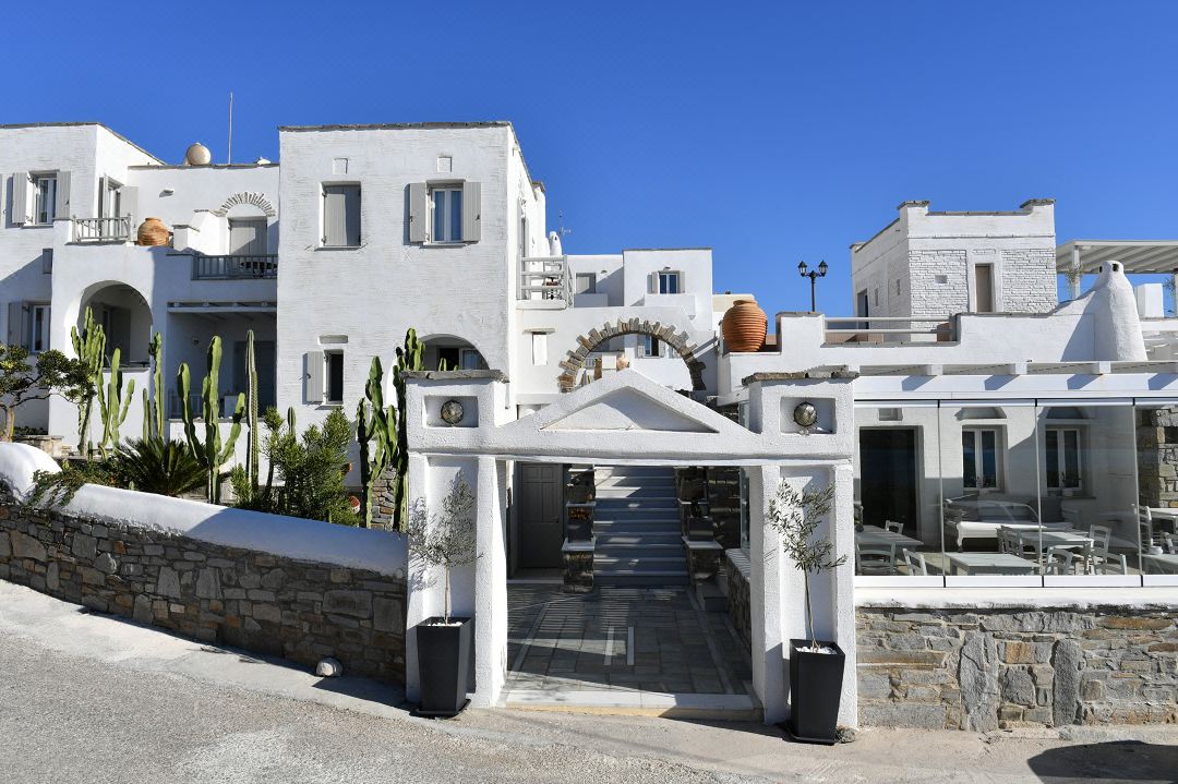 Parian Lithos Residence