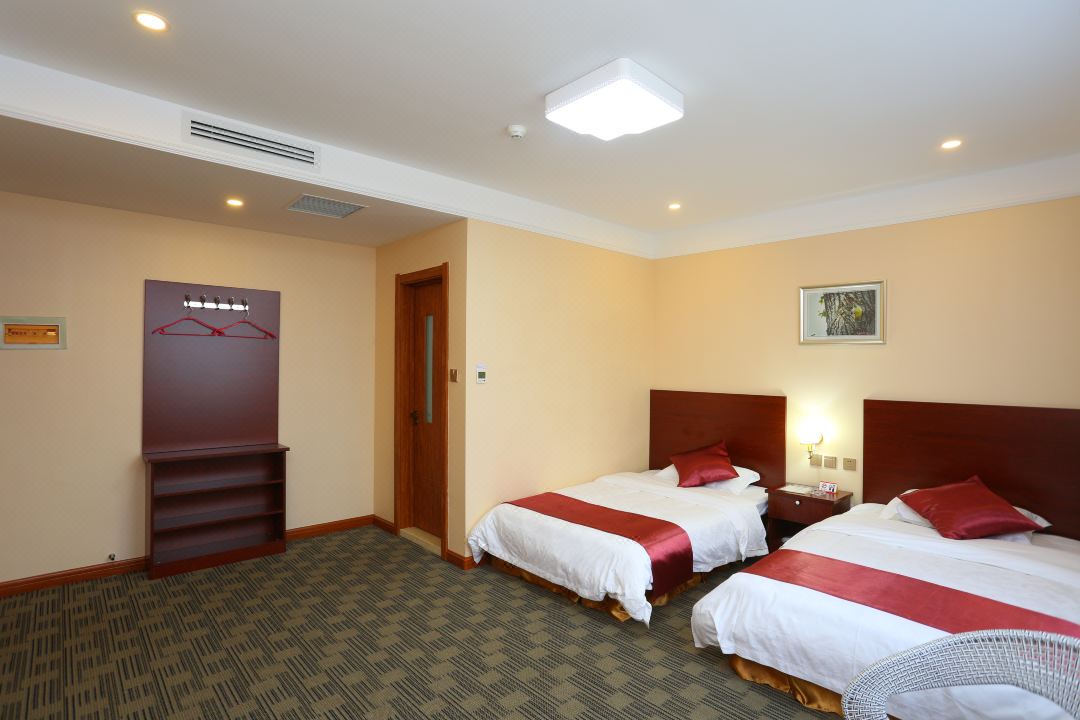 Changbai Mountain Runpeng Hotel
