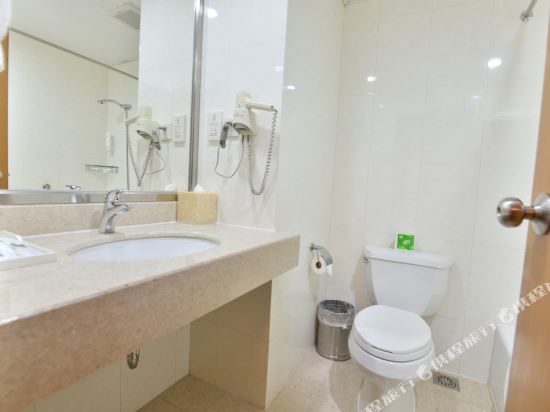 New Harbour Service Apartment - Tap to explore photos