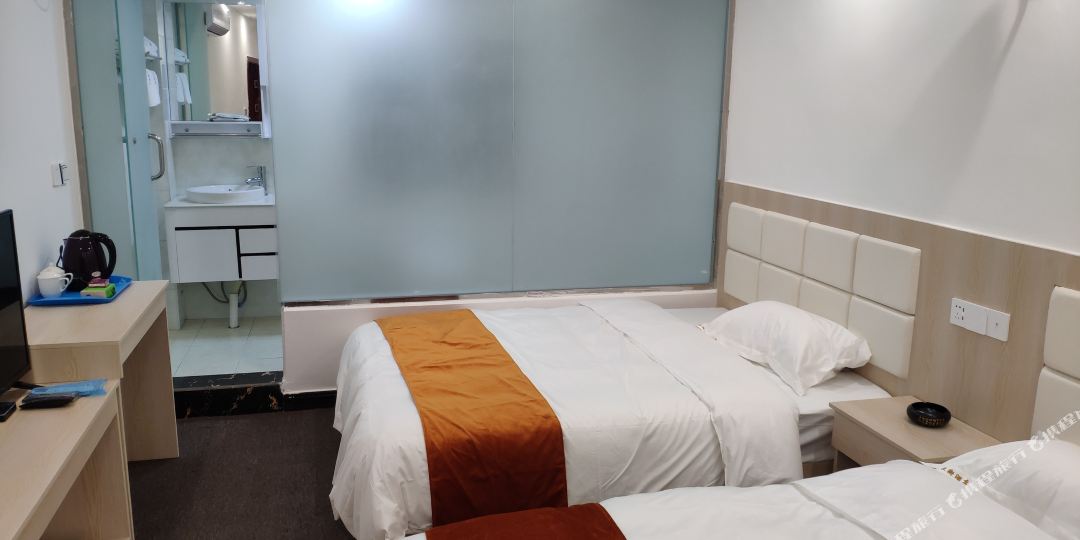 剑阁新温泉街酒店