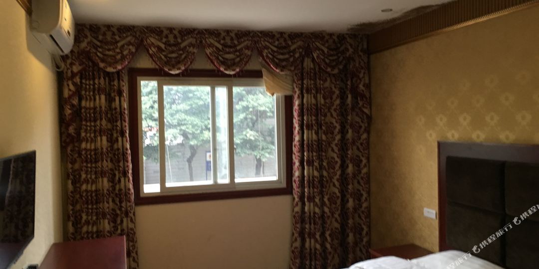 加洲宾馆(白新街店)