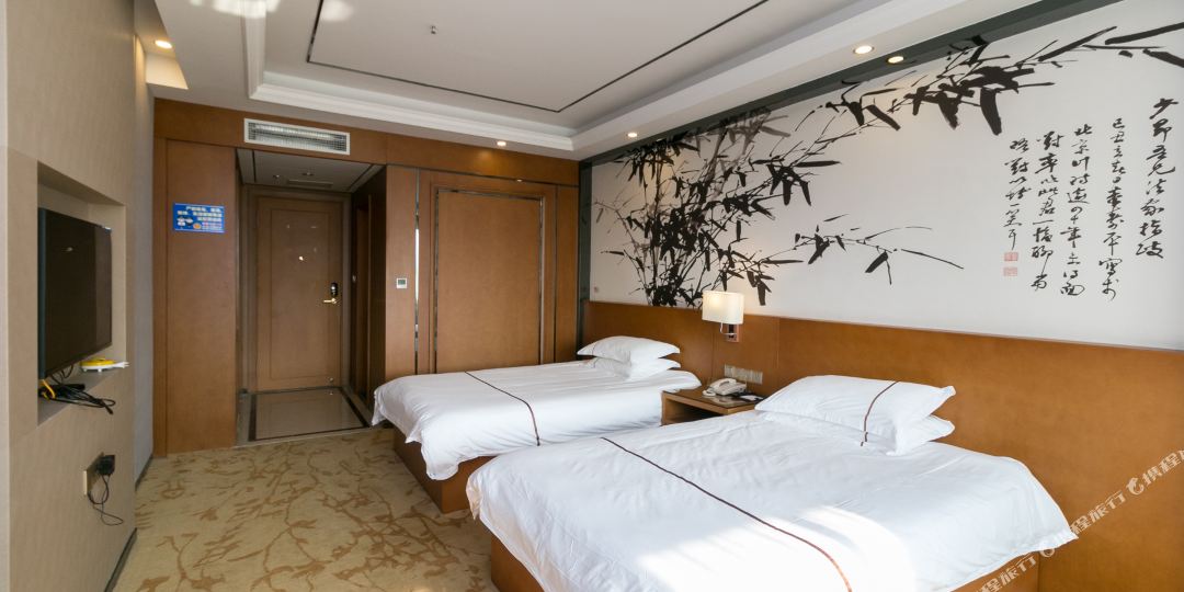 韩悦温泉九点