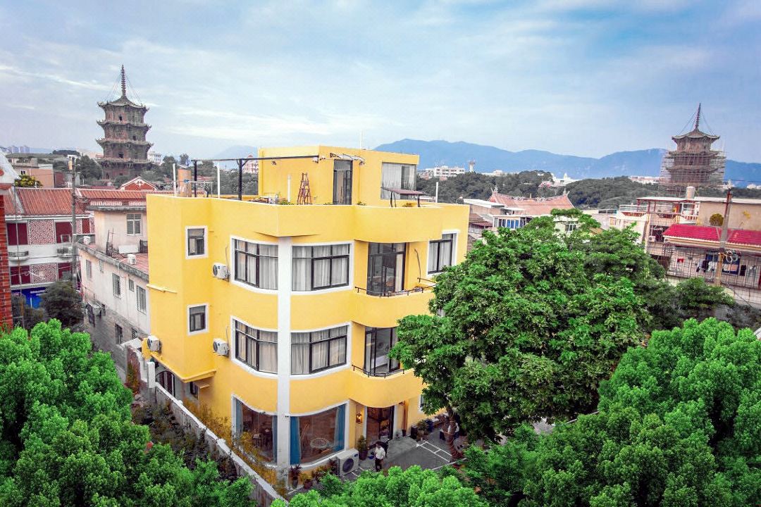 Free Hostel